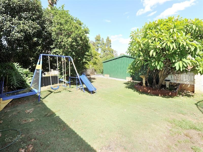21 Tredale Road, Mount Richon WA 6112