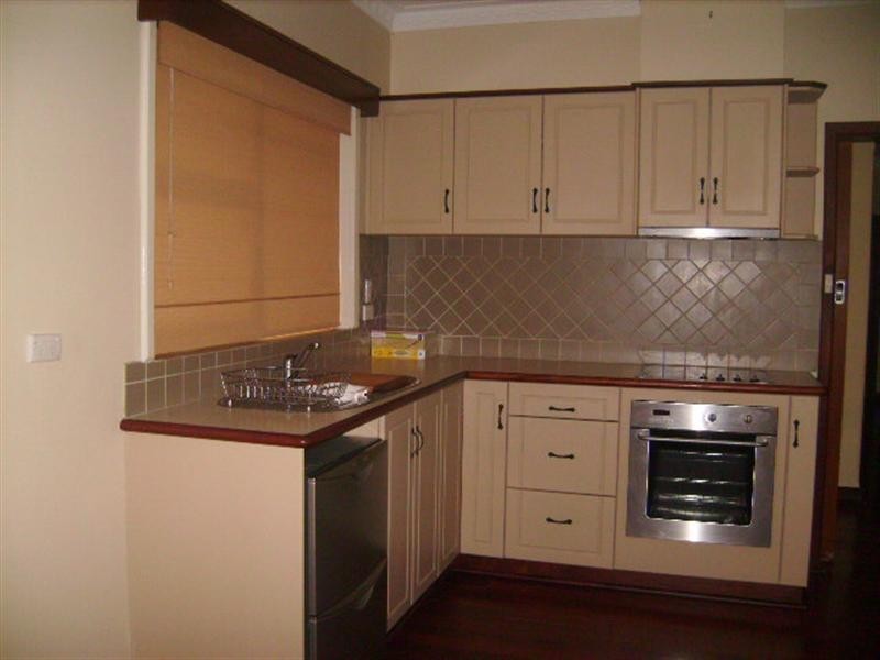 327 Eleventh Road, Brookdale WA 6112