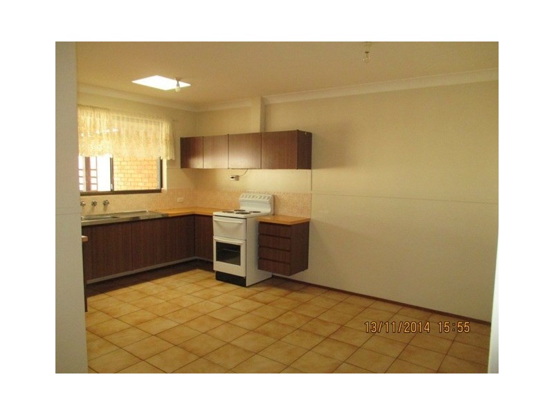 34 Tewson Road, Camillo WA 6111