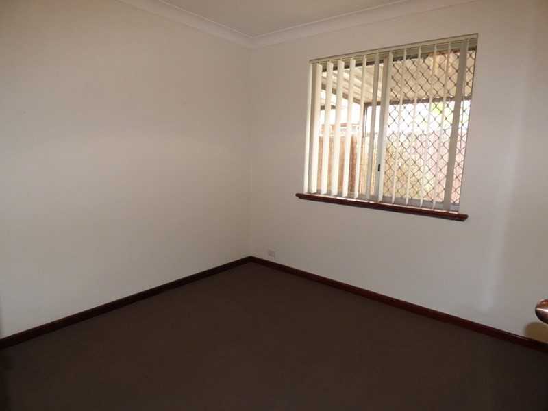 4/3 Netley Place, Armadale WA 6112