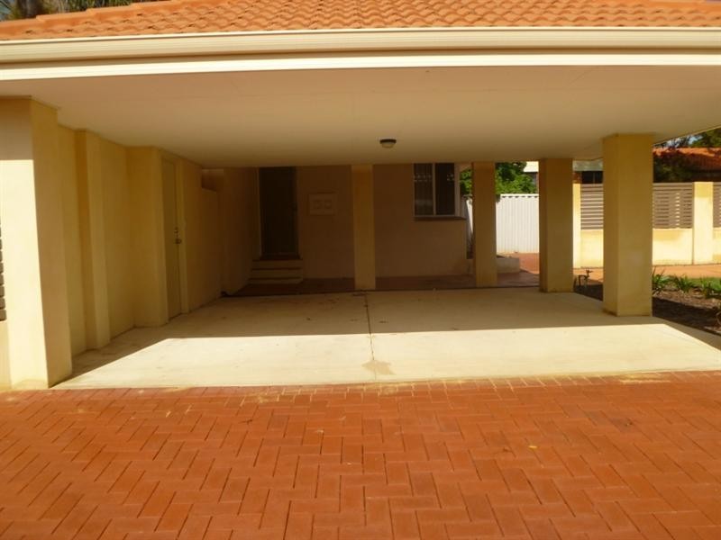 14B Ottaway Street, Kelmscott WA 6111