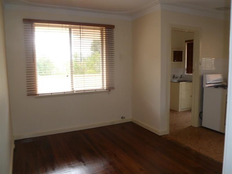 14B Ottaway Street, Kelmscott WA 6111