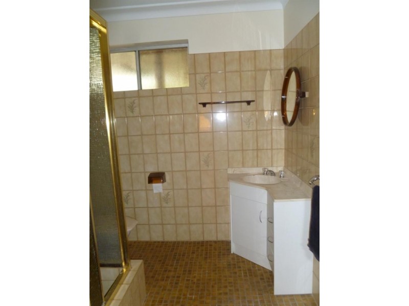 14B Ottaway Street, Kelmscott WA 6111