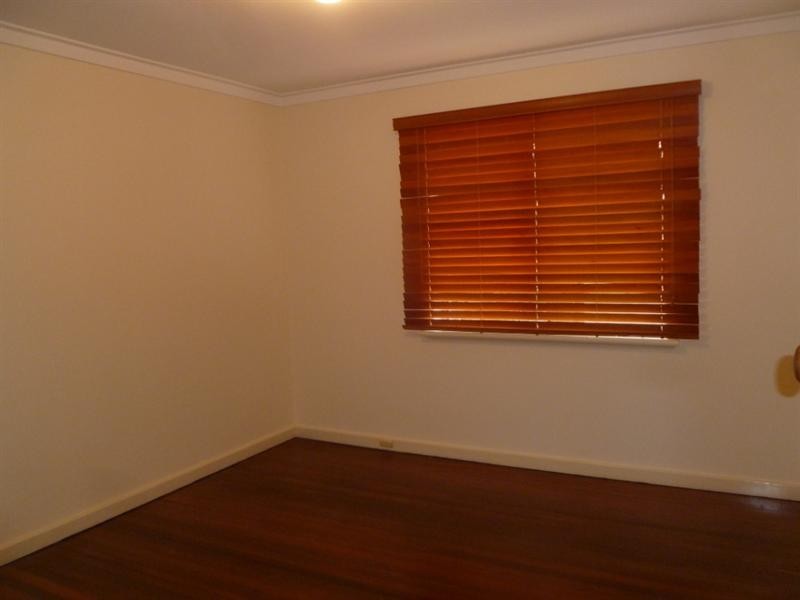 14B Ottaway Street, Kelmscott WA 6111