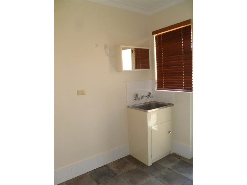 14B Ottaway Street, Kelmscott WA 6111