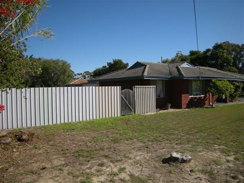 3 Phylma Street, Armadale WA 6112