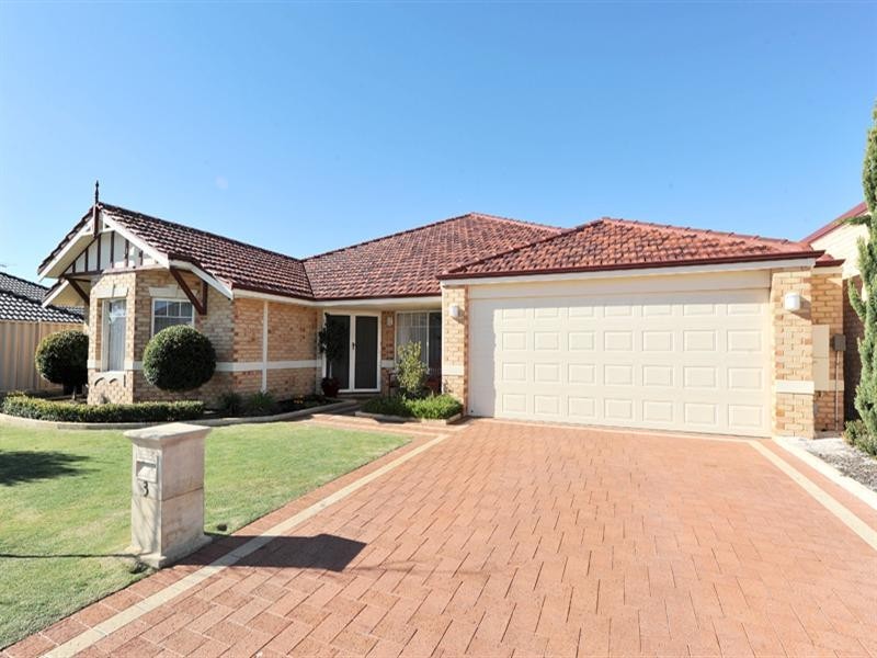 3 Lyon Road, Atwell WA 6164