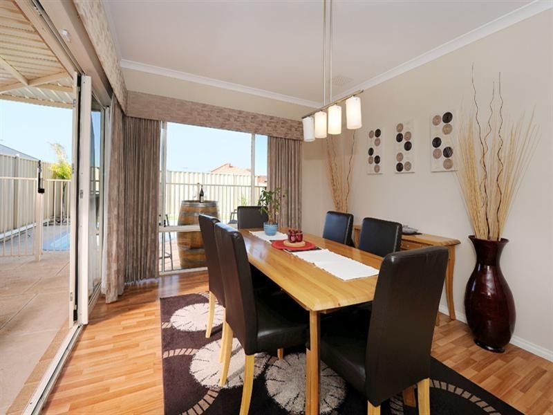 3 Lyon Road, Atwell WA 6164