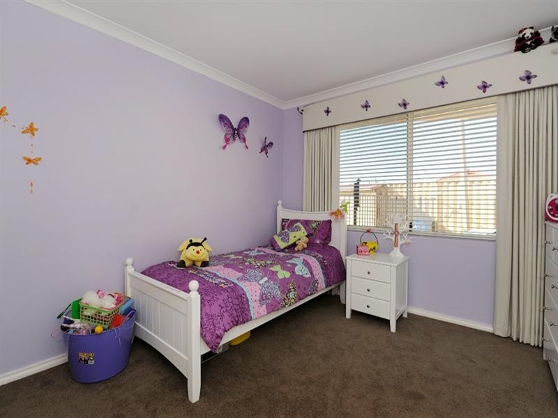 3 Lyon Road, Atwell WA 6164