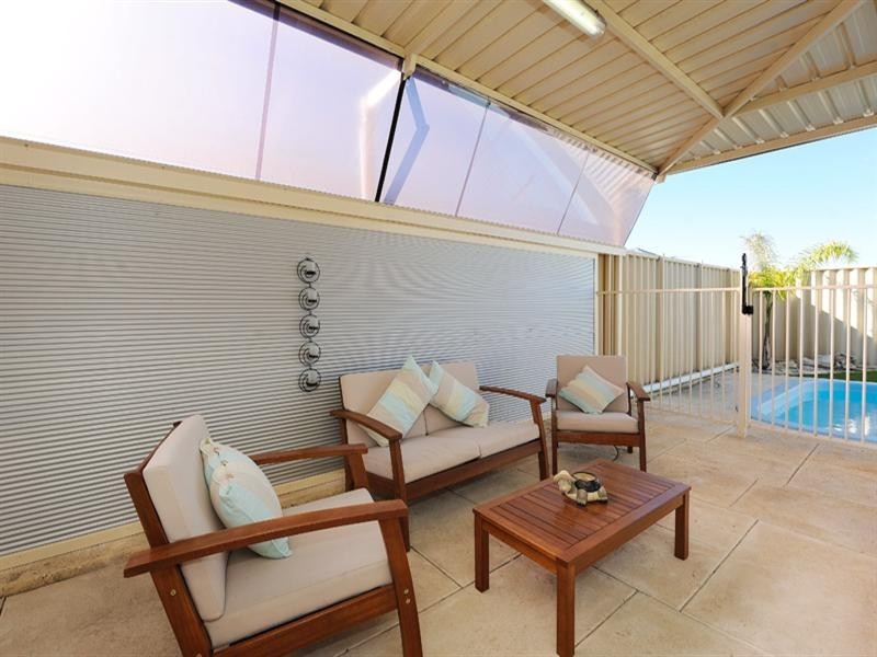 3 Lyon Road, Atwell WA 6164