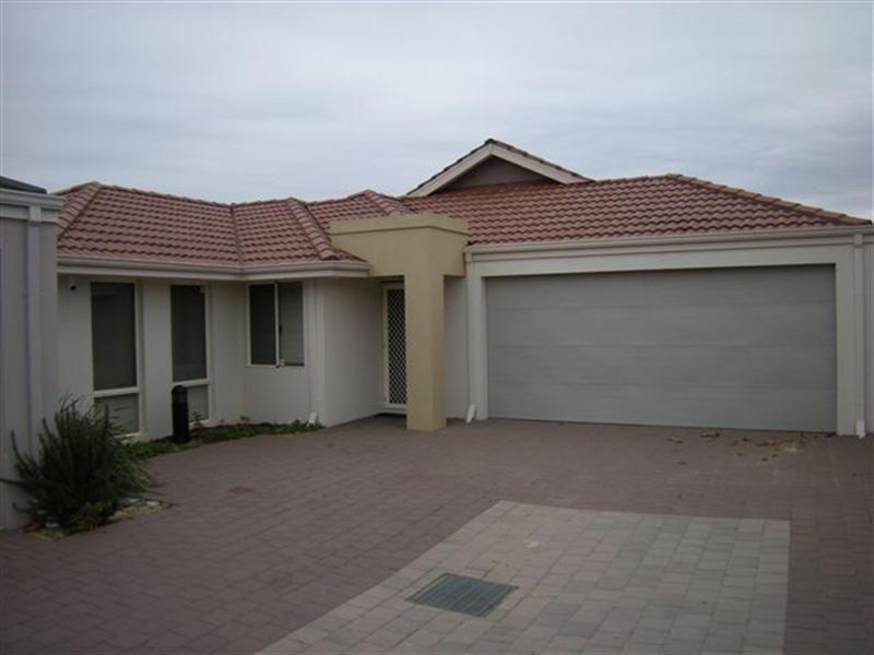 Seville Grove WA 6112