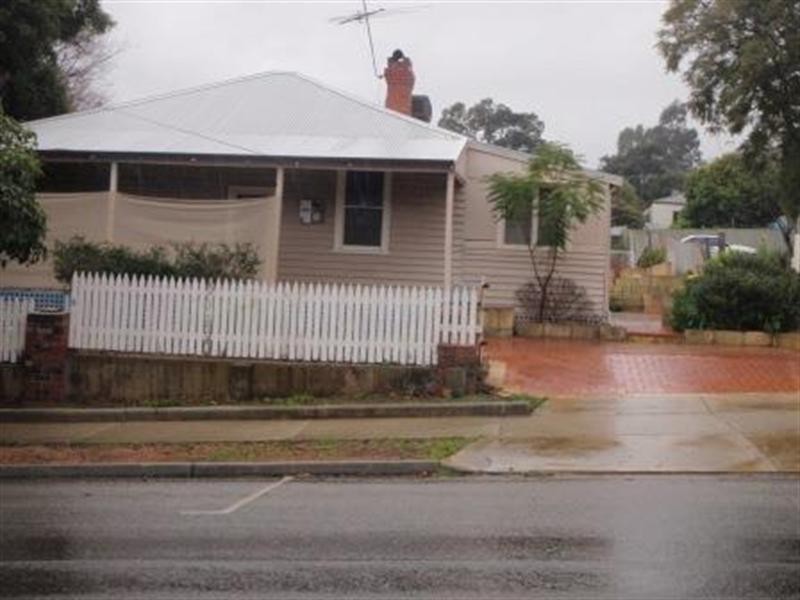 9 William Street, Armadale WA 6112