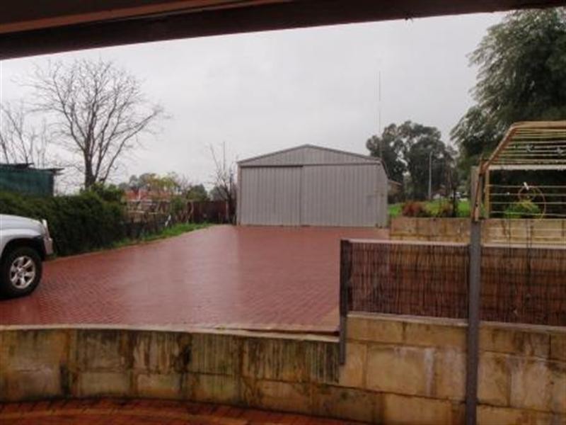 9 William Street, Armadale WA 6112