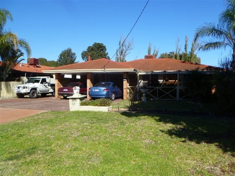 101 Grovelands Drive, Camillo WA 6111