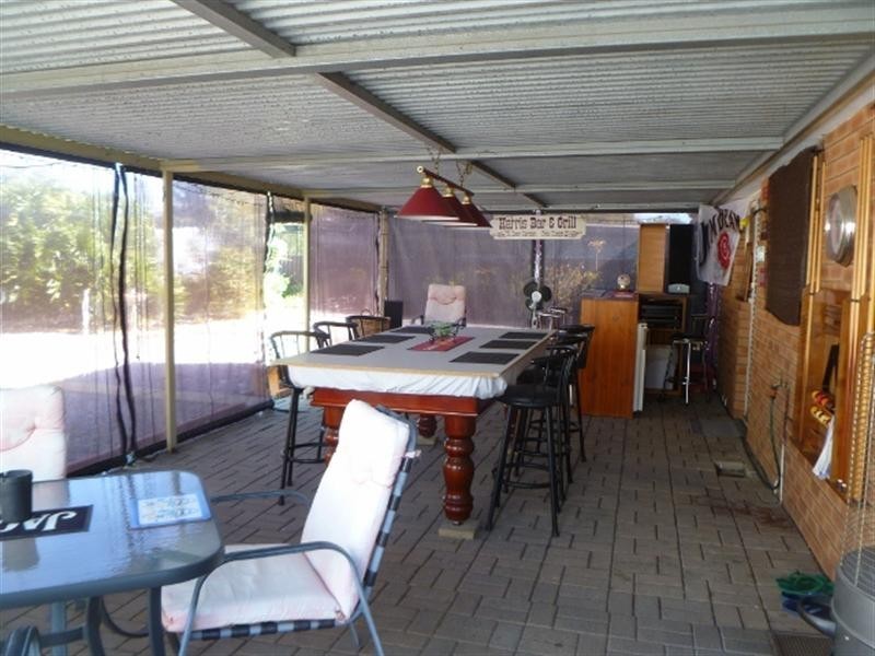 101 Grovelands Drive, Camillo WA 6111