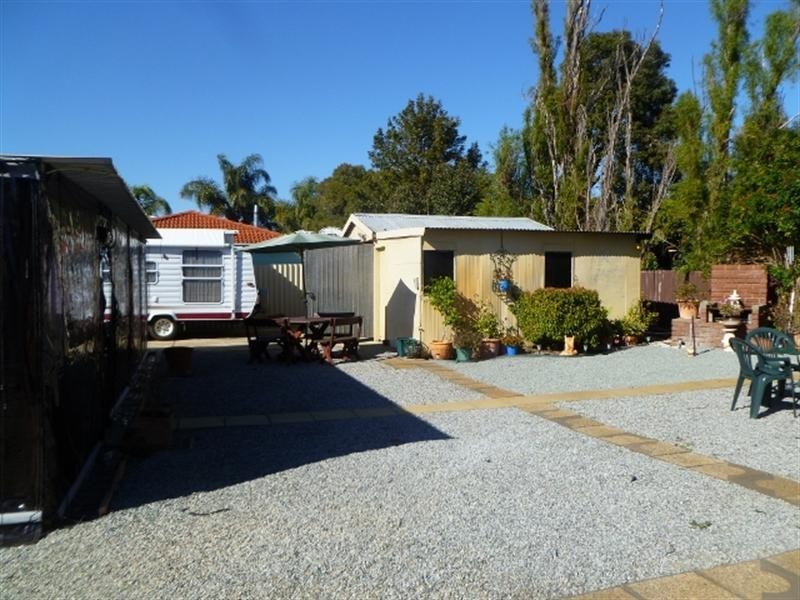 101 Grovelands Drive, Camillo WA 6111