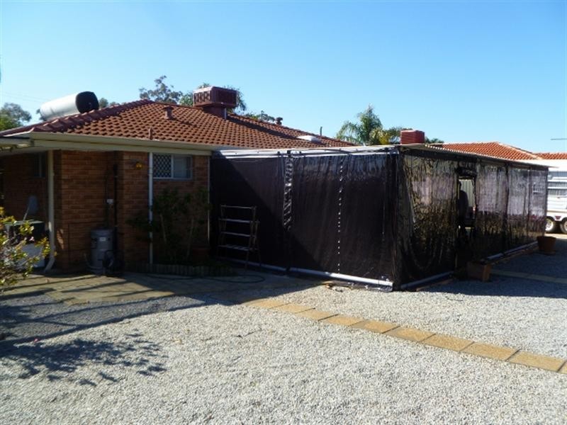 101 Grovelands Drive, Camillo WA 6111