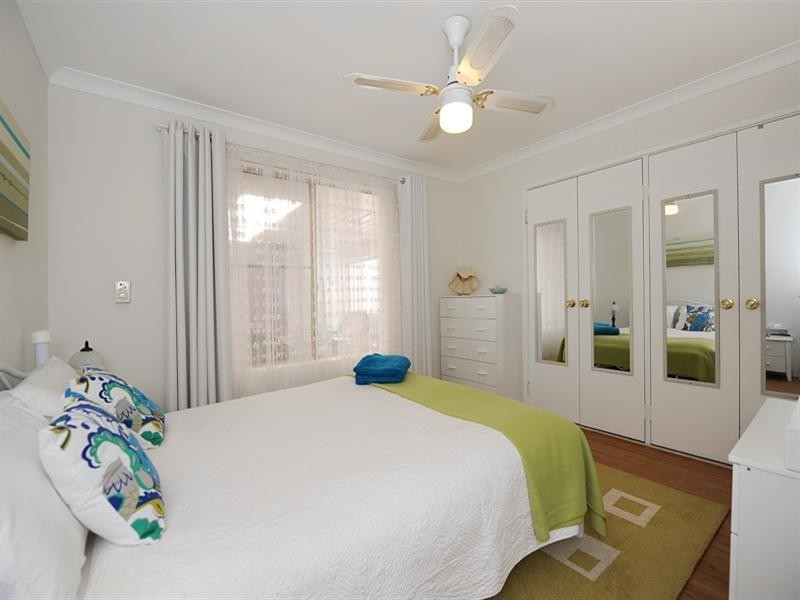 104 Strawberry Drive, Seville Grove WA 6112