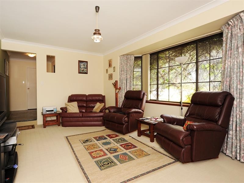 Champion Lakes WA 6111