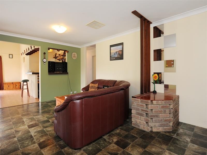 Champion Lakes WA 6111