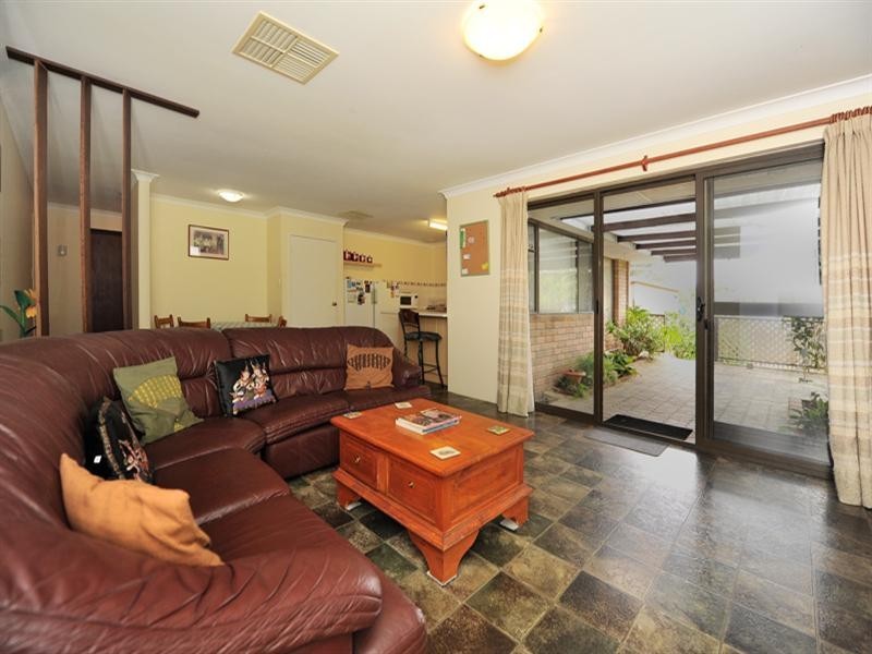 Champion Lakes WA 6111