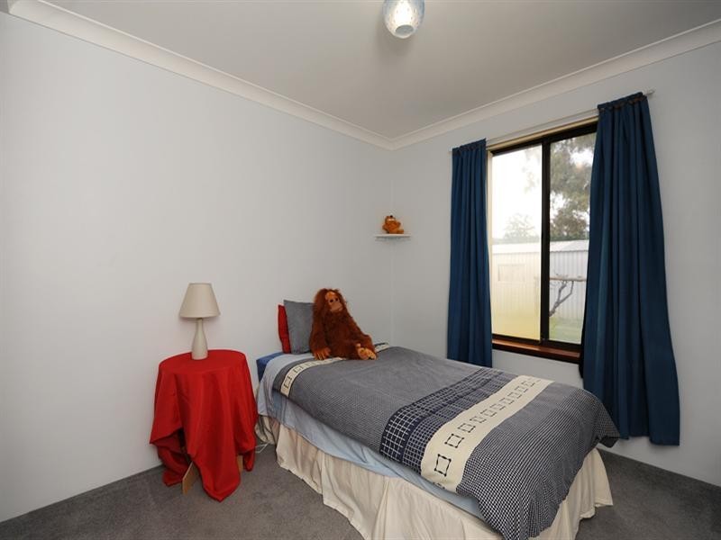 Champion Lakes WA 6111