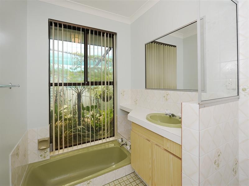 Champion Lakes WA 6111