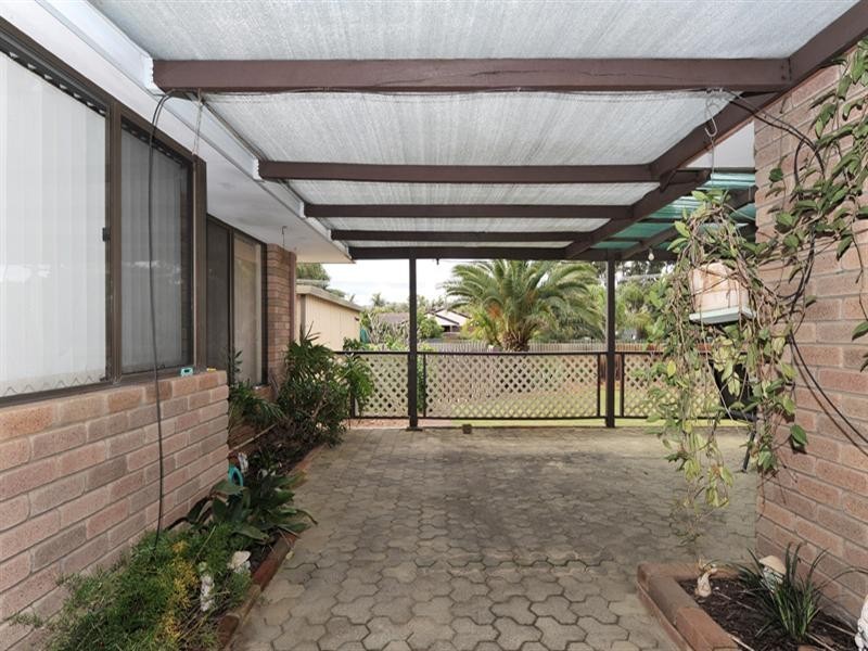 Champion Lakes WA 6111