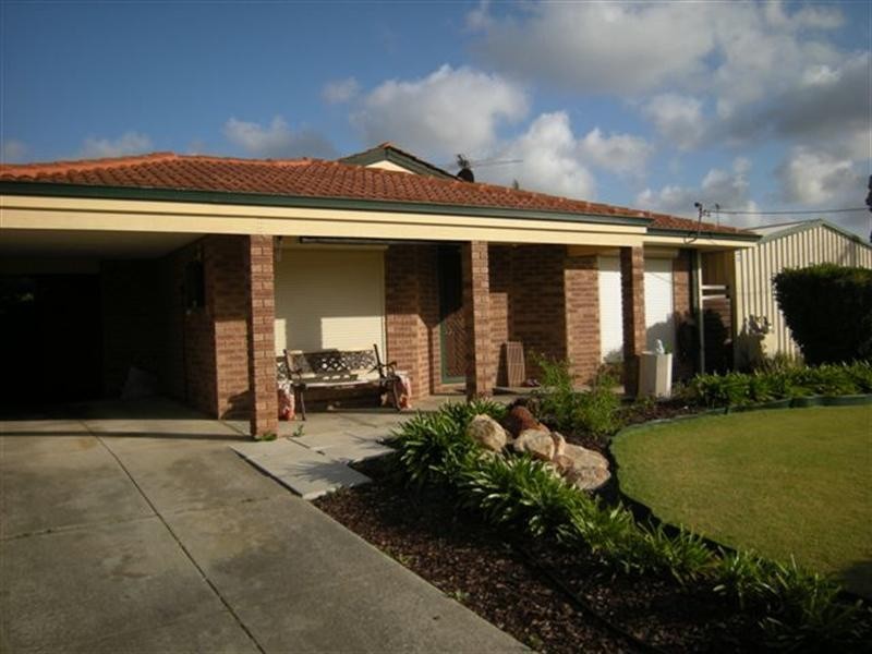 7 Ellendale Court, Seville Grove WA 6112