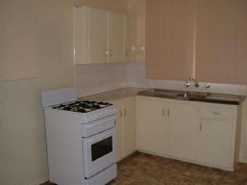 17 Abingdon Place, Kelmscott WA 6111