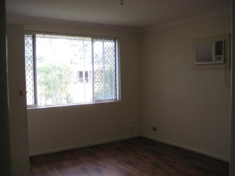 6 Silver Mallee Close, Camillo WA 6111