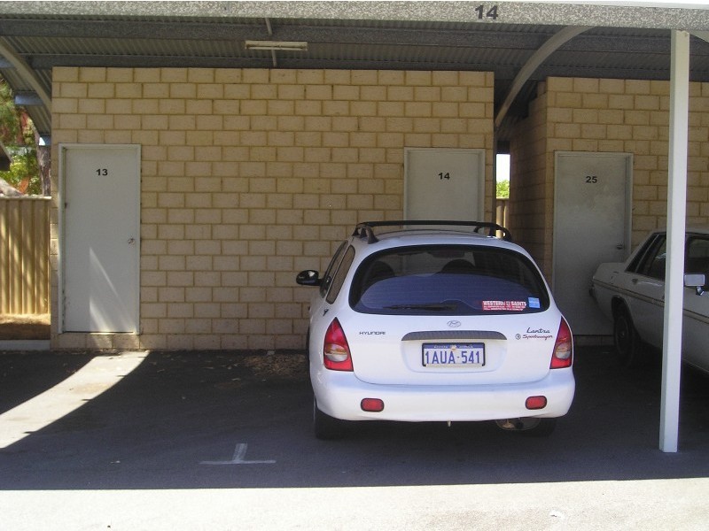 21 Disney Street, Parmelia WA 6167