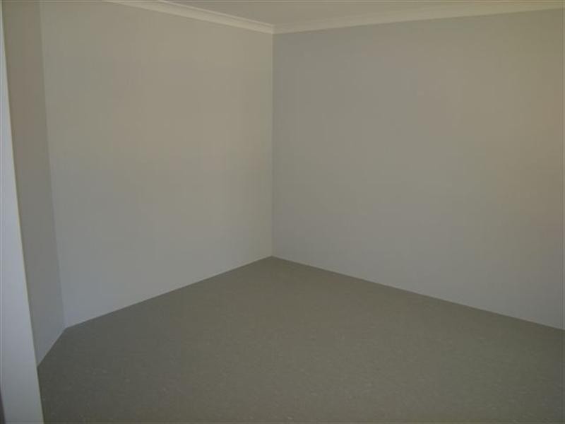 17 Jeffrey Loop, Brookdale WA 6112