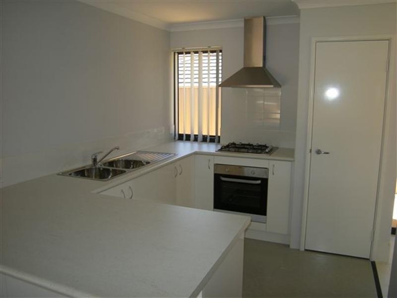 20 Jeffrey Loop, Brookdale WA 6112