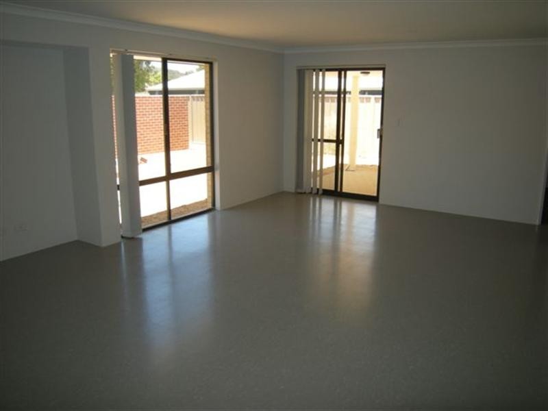 20 Jeffrey Loop, Brookdale WA 6112