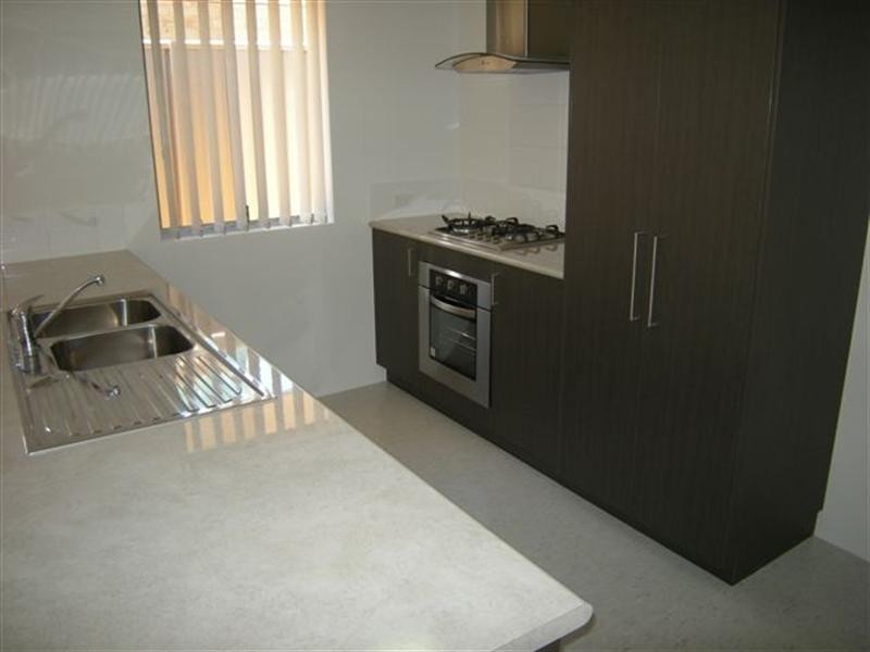 25 Jeffrey Loop, Brookdale WA 6112