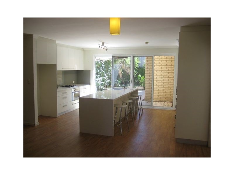 18 Bolton Place, Fremantle WA 6160