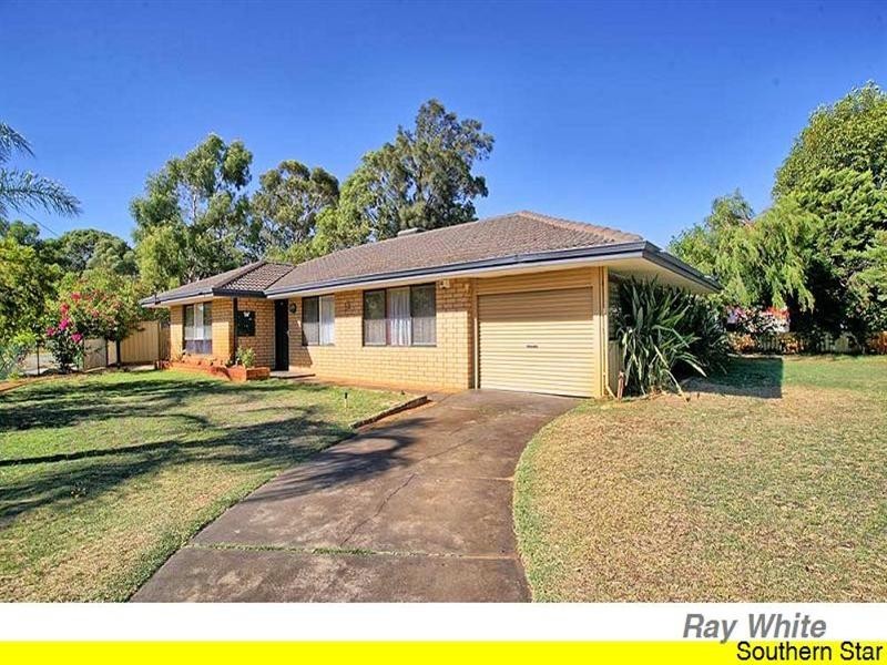 18 Banksia Road, Camillo WA 6111