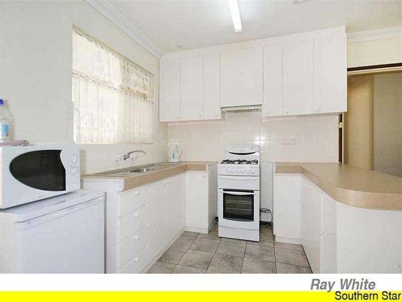 18 Banksia Road, Camillo WA 6111