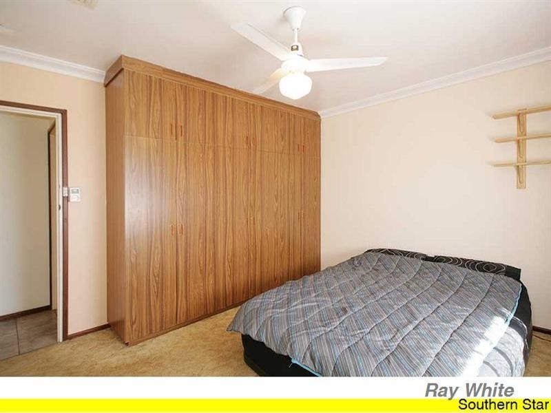 18 Banksia Road, Camillo WA 6111