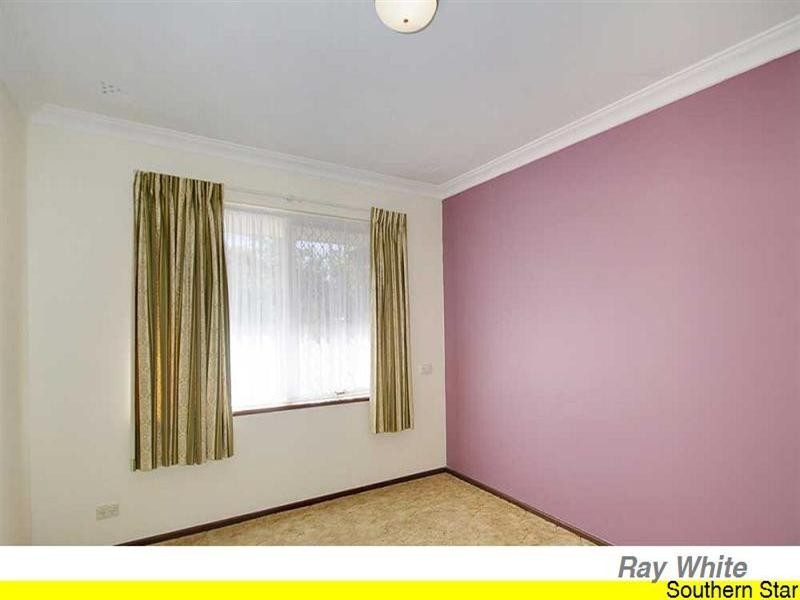 18 Banksia Road, Camillo WA 6111