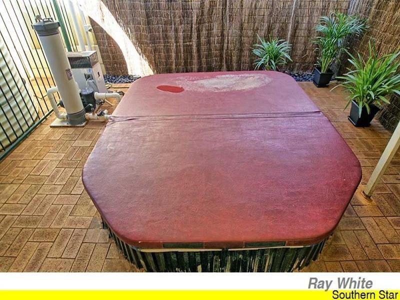 18 Banksia Road, Camillo WA 6111