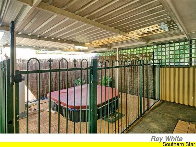 18 Banksia Road, Camillo WA 6111