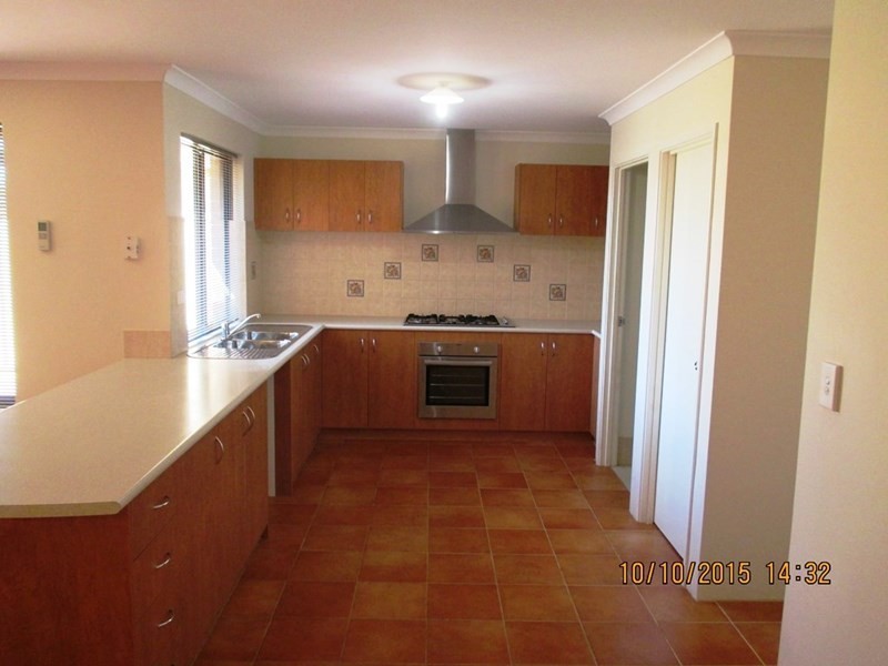 21 Ballawarra Avenue, Byford WA 6122