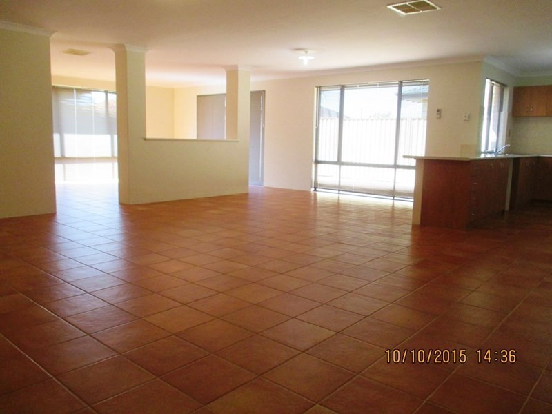 21 Ballawarra Avenue, Byford WA 6122