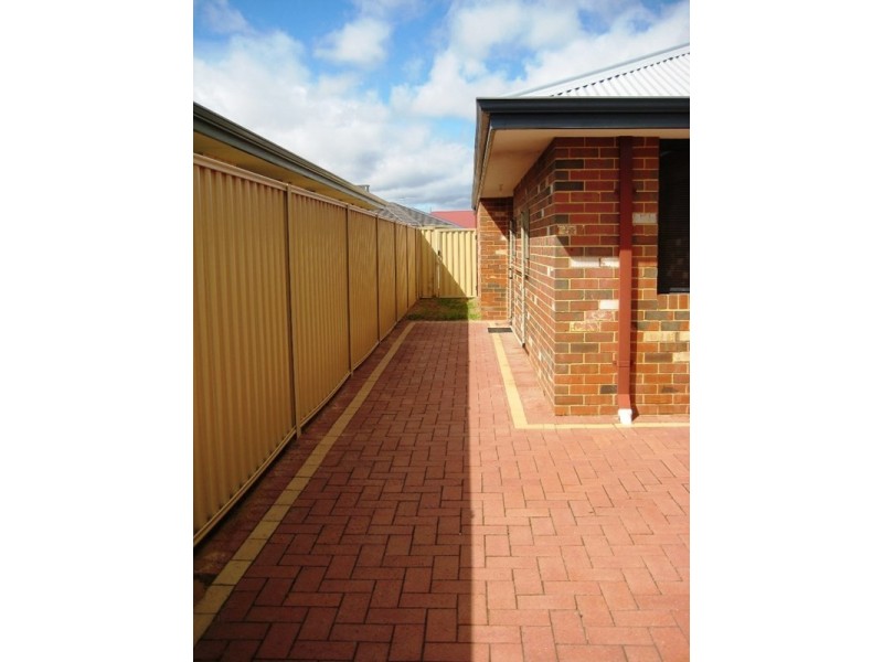 21 Ballawarra Avenue, Byford WA 6122