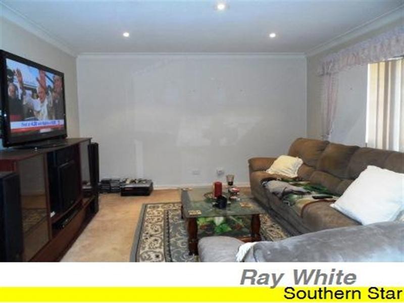 10 Cowra Court, Armadale WA 6112