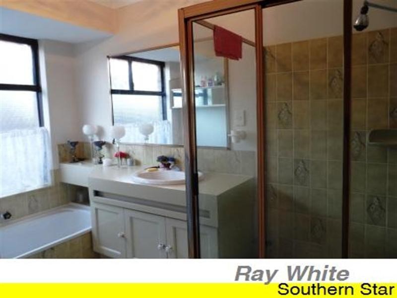 10 Cowra Court, Armadale WA 6112