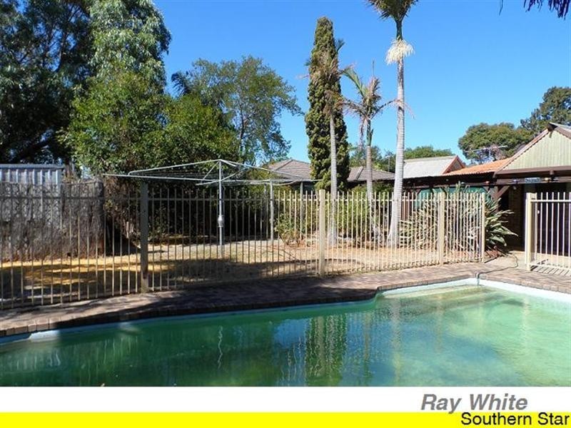 10 Cowra Court, Armadale WA 6112