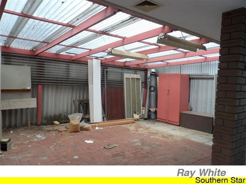 15 Phylma Street, Armadale WA 6112